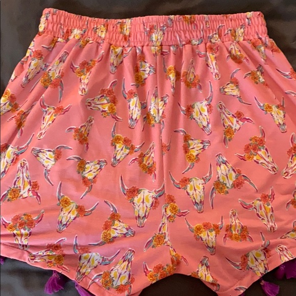 Simply Southern light shorts - Picture 3 of 5